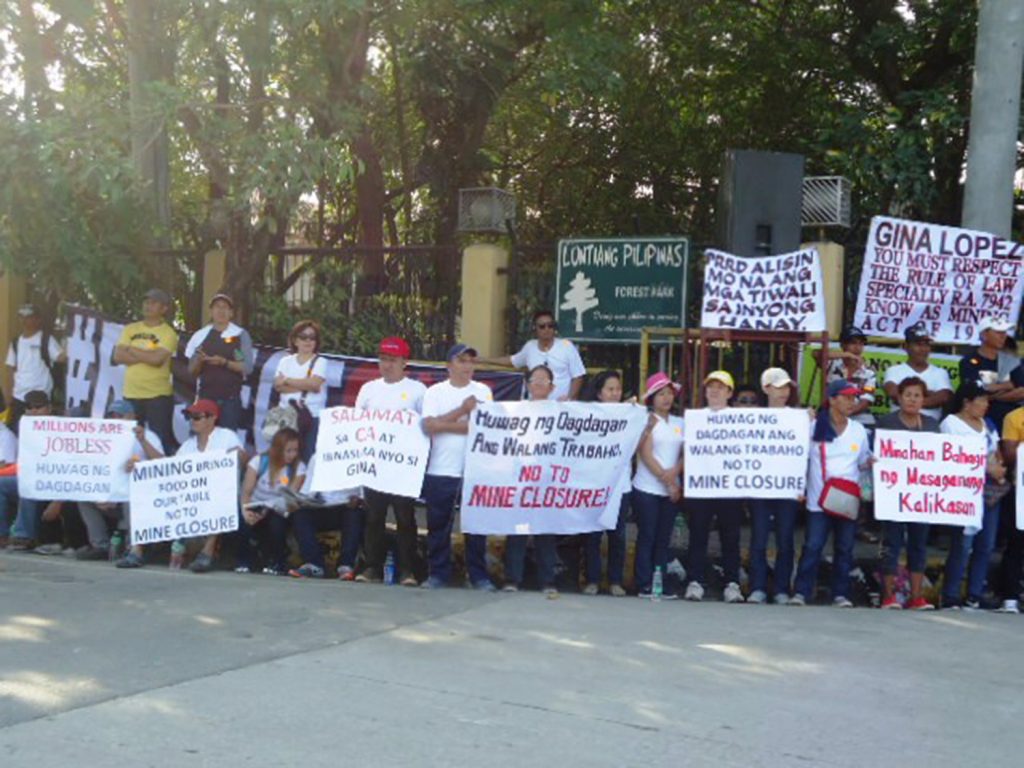 People from the mining communities of Benguet Corporation who are one with other mining communities in the entire country who rallied again in front of the Senate compound in Manila against Gina Lopez’ appointment as DENR Secretary.