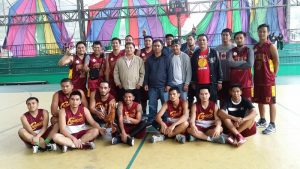 The Tuding Crossroads, representing Itogon, knocked Philex, representing Tuba, out during the championship of the Juniors Division of the Benguet Inter-municipality Sports for All Program held last November 26, 2016 to February 11, 2017 at the Benguet Capitol Open Gymnasium. Awarding them is Benguet Board Member Johnny D. Waguis (middle, in blue shirt), the Tournament Organizer. (March 2, 2017) Contributed photo.