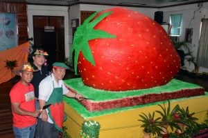 La Trinidad Mayor Romeo Saldo, together with the local chefs and bakers, leads the ceremonial slicing of the giant strawberry shortcake, highlighting the 36th Strawberry Festival of La Trinidad, Benguet last March 19, 2017. The giant strawberry shortcake is a replica of the cake which landed as biggest strawberry shortcake at the Guinness Book of World Records in 2004. (March 27, 2017) REDJIE MELVIC CAWIS, PIA-CAR.