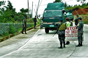 SECURITY – The Cordillera Armed Forces and Police intensify their checkpoint operations along the major roads in the region. Motorists were advised to cooperate during inspection. (May 28, 2017) JOSEPH MANZANO